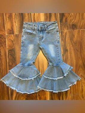 ML Kids Boutique Double Flare Distressed Hem 3T Western Jeans.           3126